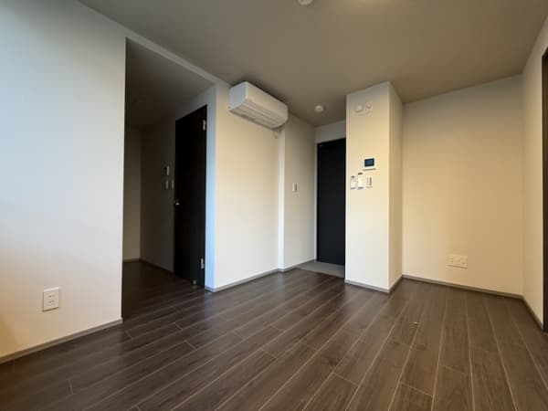 Room image 14