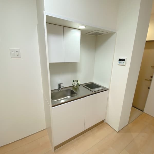 Room image 8