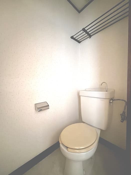Room image 10