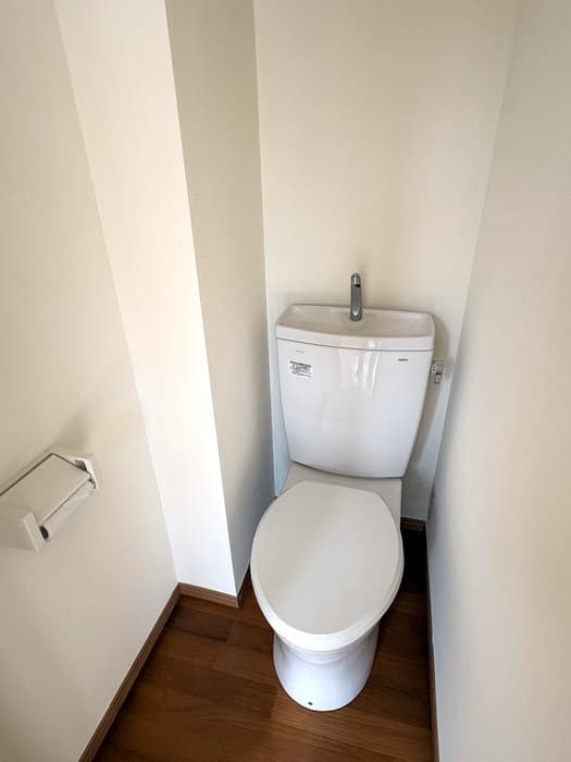 Room image 8