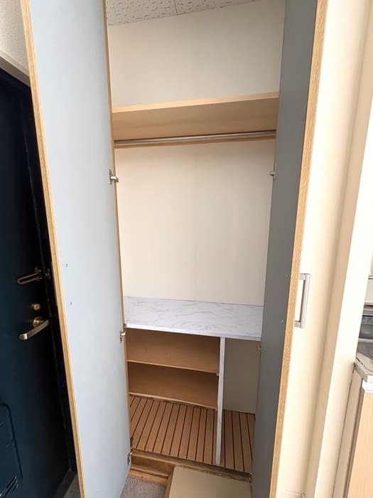 Room image 13