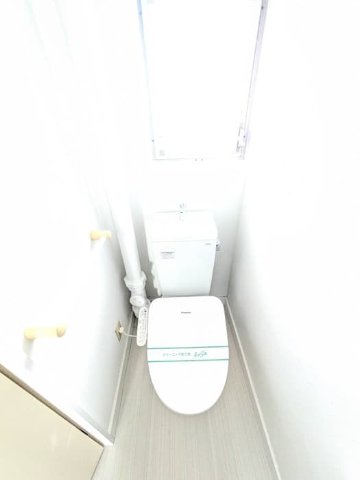 Room image 9