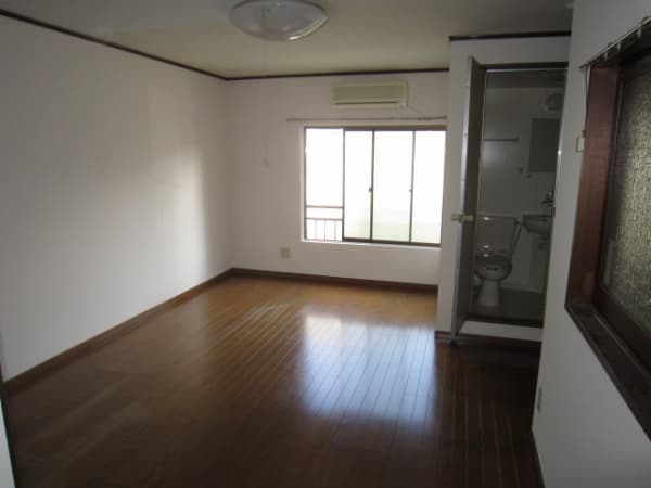 Room image 14