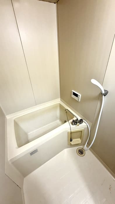 Room image 12