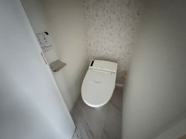 Room image 14