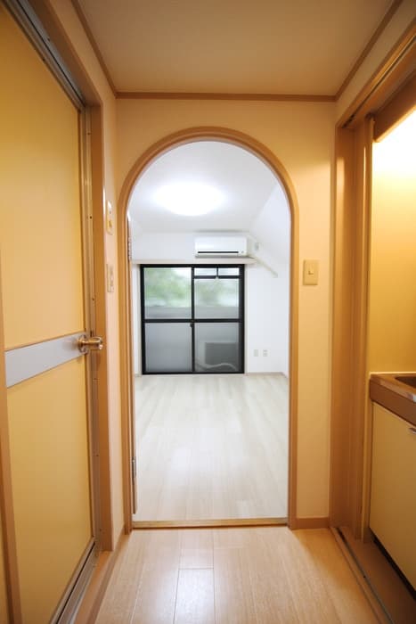 Room image 13
