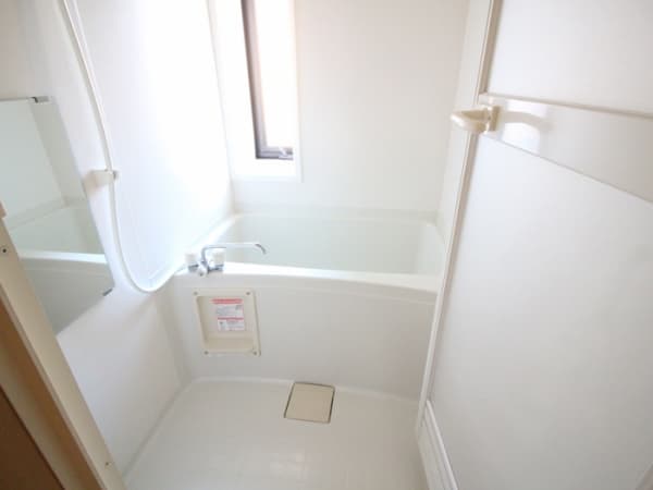 Room image 11