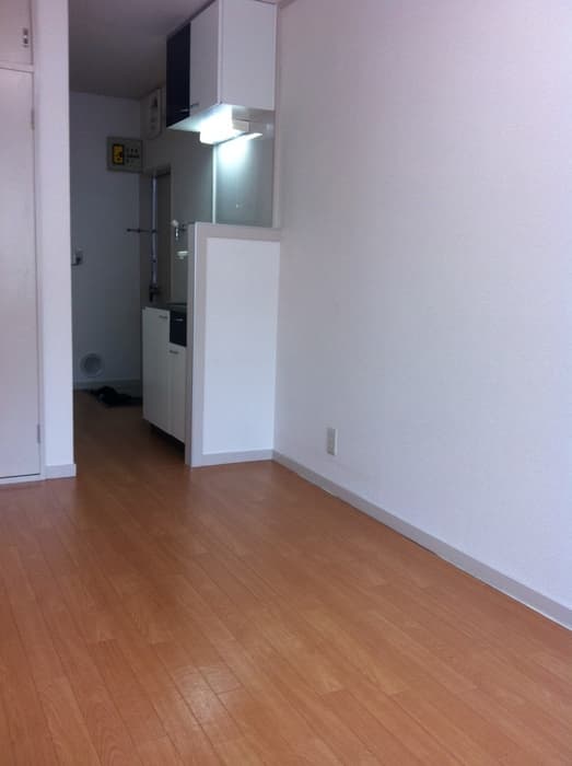 Room image 8