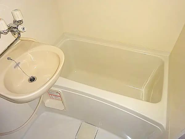Room image 11