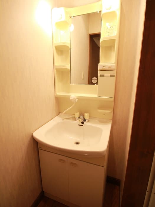 Room image 12