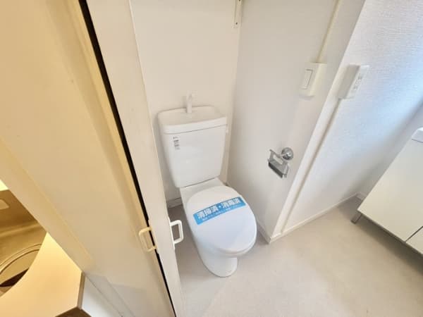 Room image 12