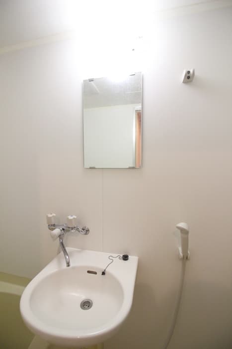 Room image 12