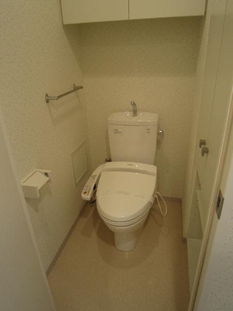 Room image 10