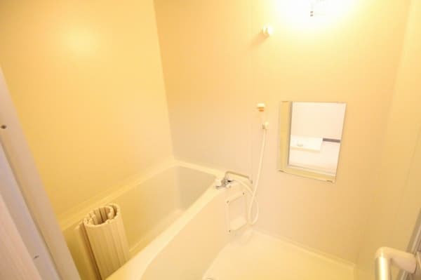 Room image 10