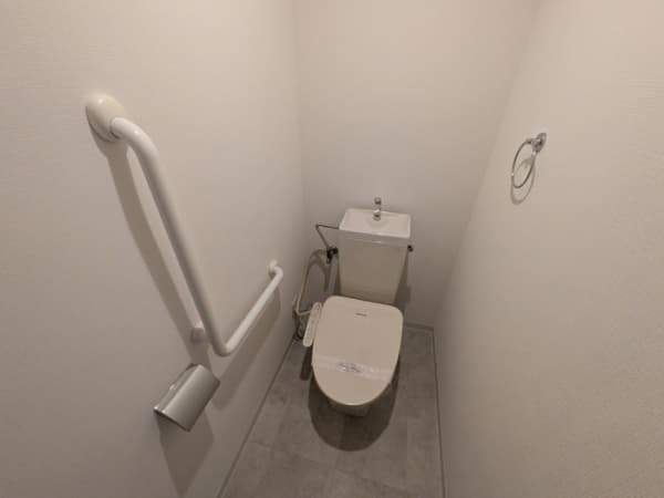 Room image 9