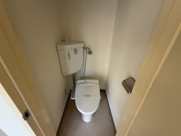 Room image 11