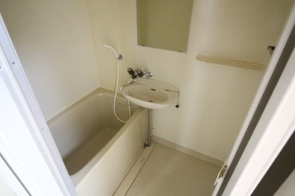 Room image 10
