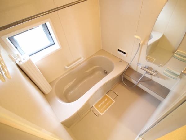 Room image 8