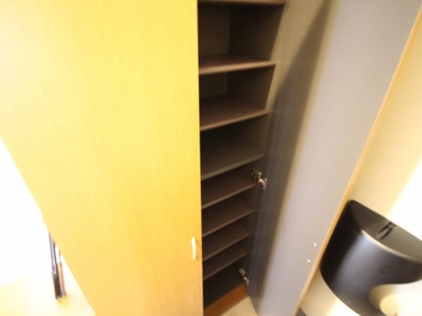 Room image 12