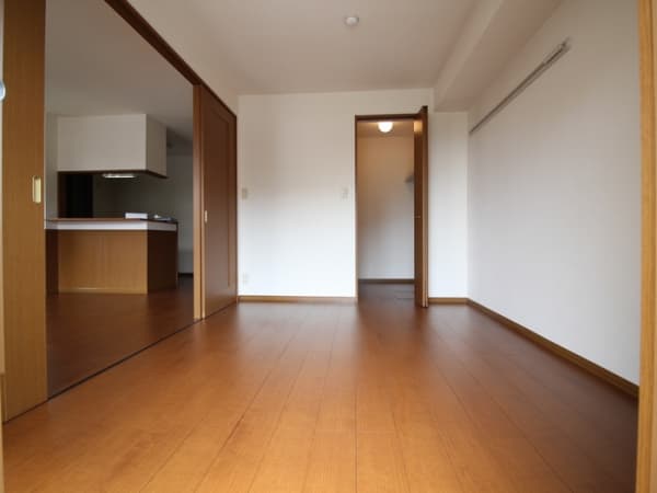 Room image 14
