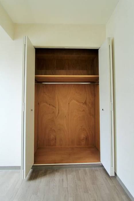 Room image 12