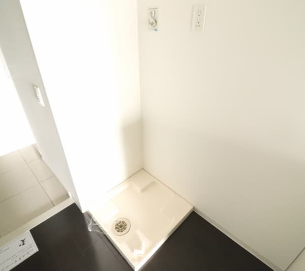 Room image 11