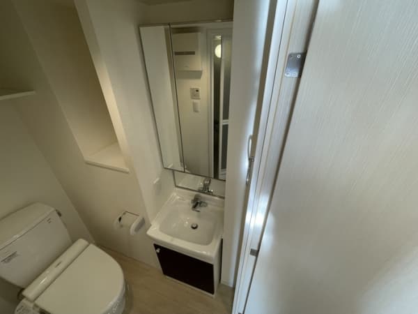 Room image 9