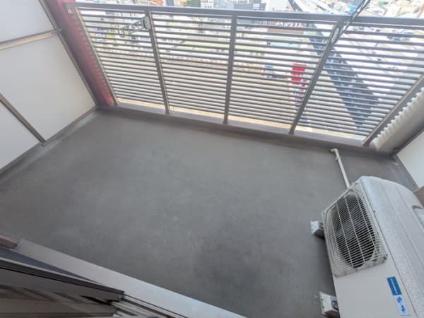 Room image 12