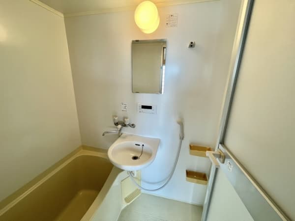 Room image 10