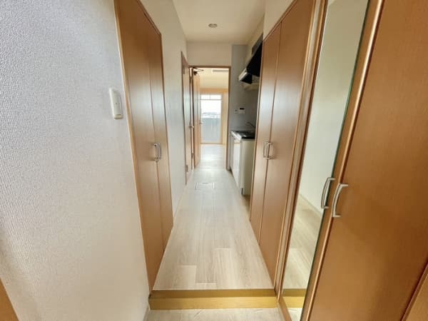 Room image 13