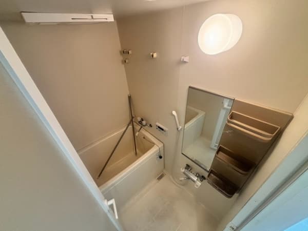 Room image 9