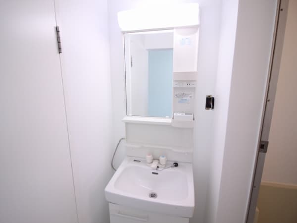 Room image 10