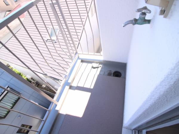 Room image 12