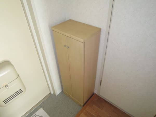 Room image 8