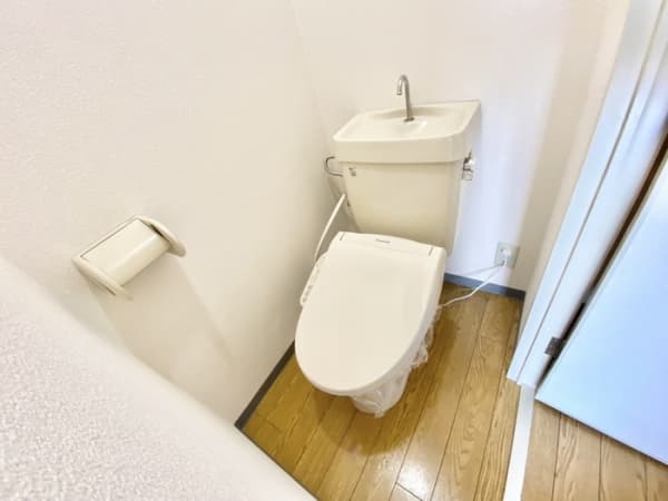 Room image 9