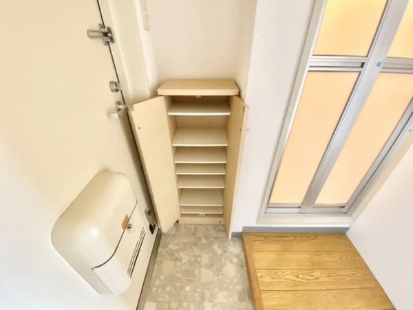 Room image 11