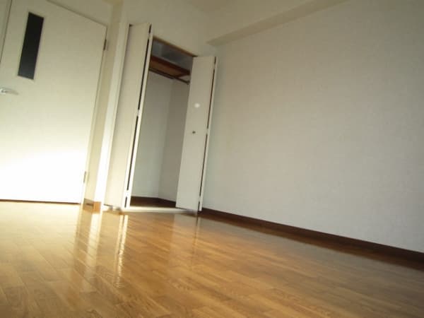 Room image 13
