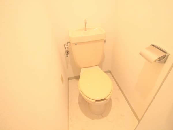 Room image 8