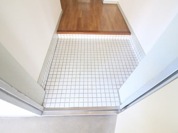 Room image 13