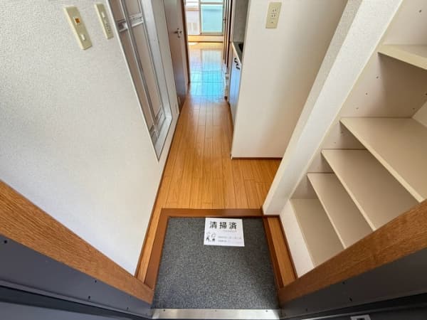 Room image 12