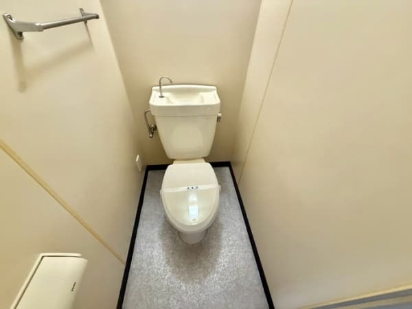 Room image 9