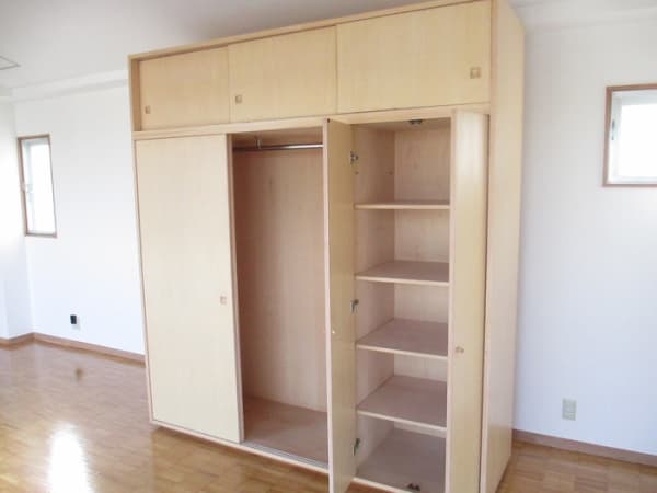 Room image 8