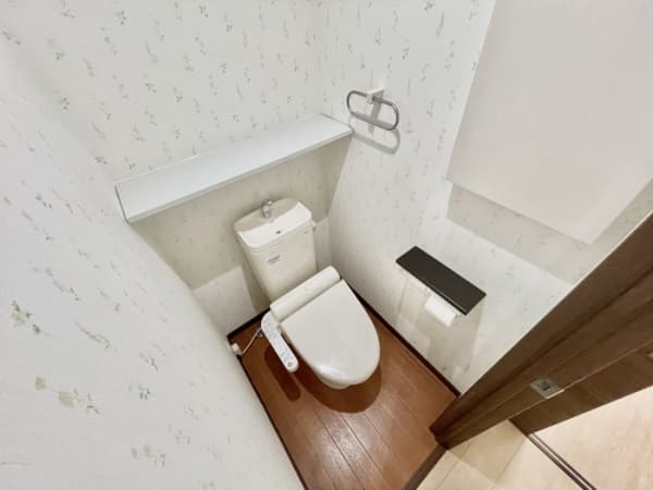 Room image 11