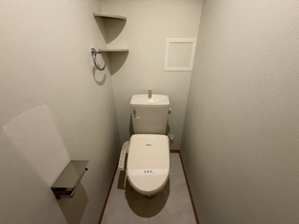 Room image 9