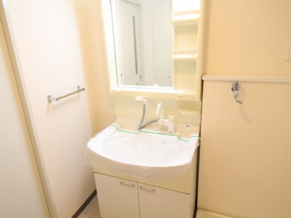 Room image 12