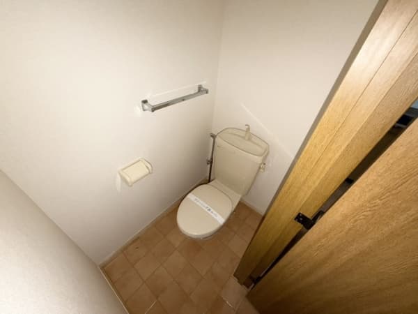 Room image 11