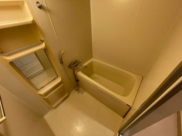 Room image 8