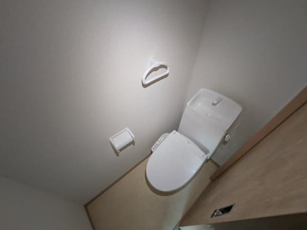 Room image 9