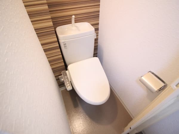 Room image 9