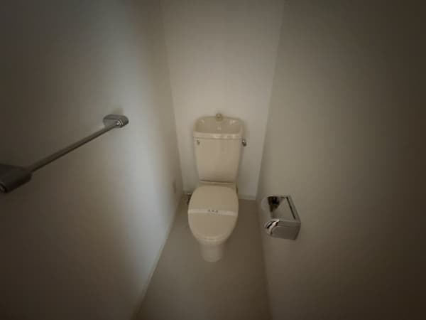Room image 10